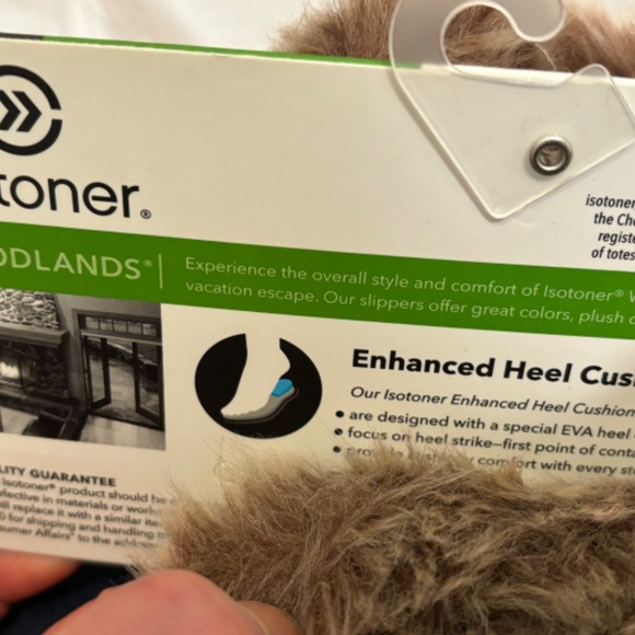 NWT Isotoner Woodlands Enhanced Heel Cushion Shoes Slippers - Picture 6 of 8